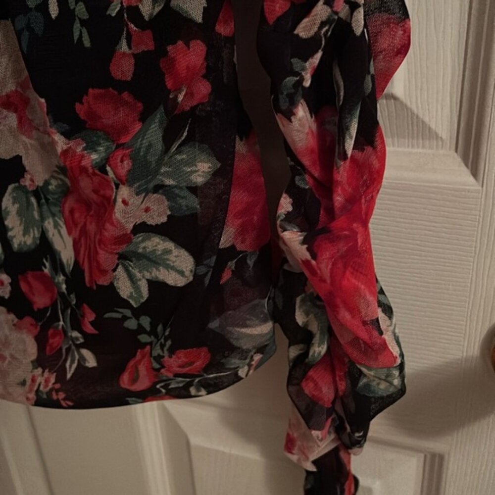 Top - Picture 2 of 4